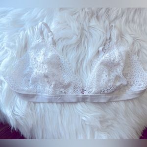 Victoria’s Secret white lace bralette size XL
